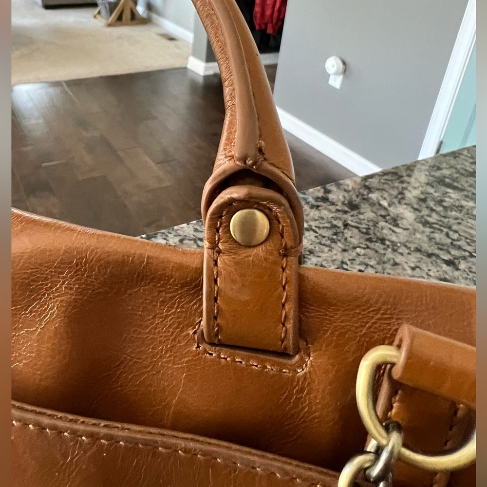 HOBO Meter Crossbody Bag - Picture 11 of 16